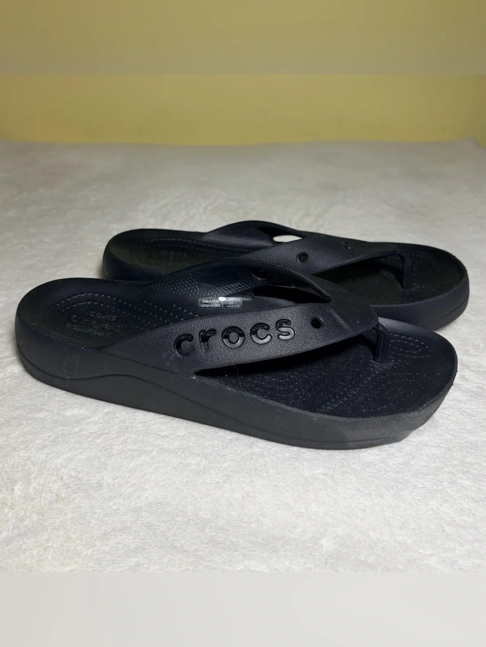 Crocs Women’s Black Slide Sandal - Comfortable Everyday Slip-On Sz 7